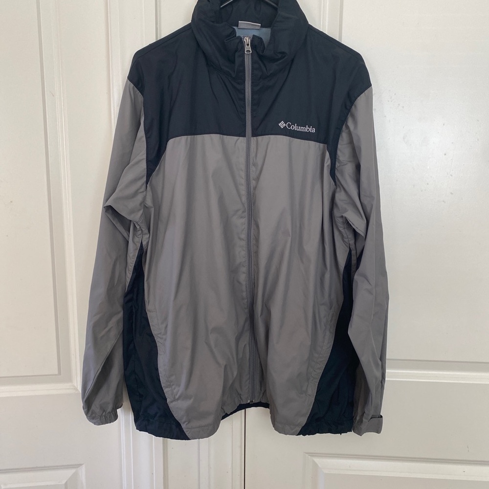 Columbia Black and Light Gray Wind Breaker Jacket